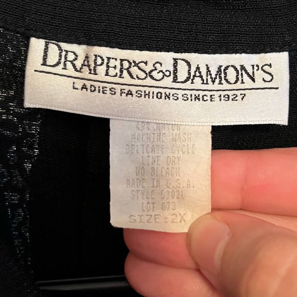 Draper's & Damon's Giraffe and Palm Tree Short Sleeve Button Top | SIZE 2X - Picture 3 of 3